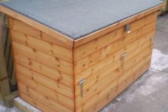 toolstorewithhingedlid